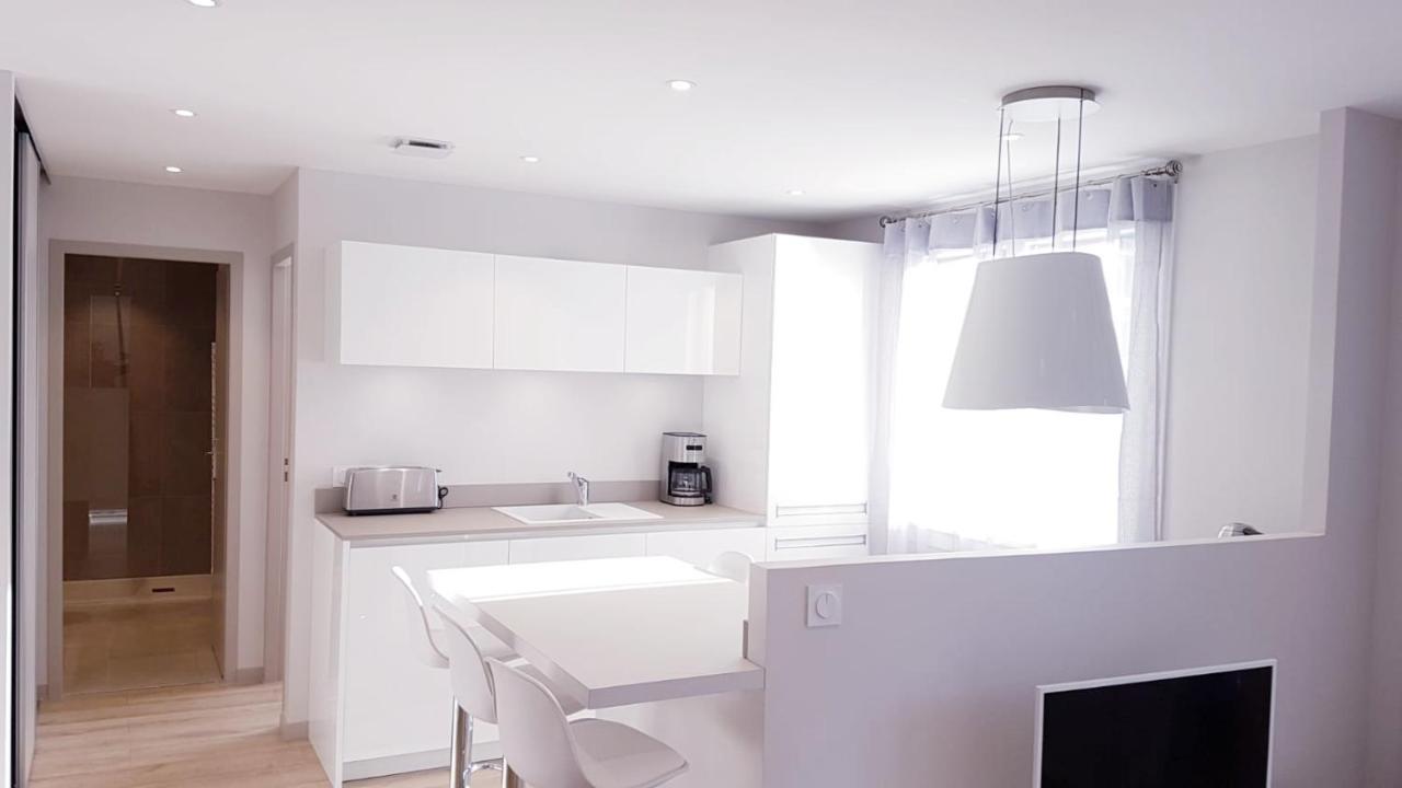 Le White Cosy A 5 Minutes Du Lac Avec Parking Privatif Gratuit Аннесі Екстер'єр фото