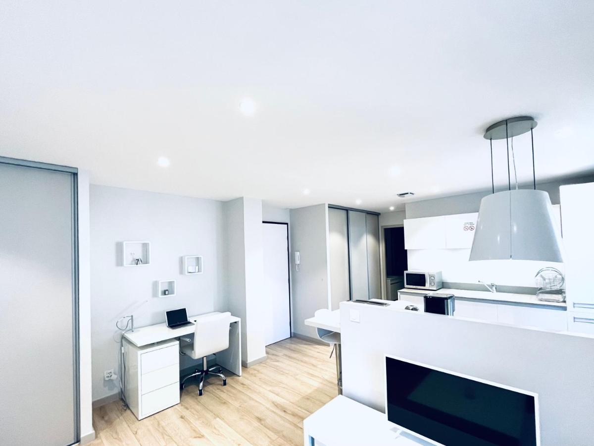 Le White Cosy A 5 Minutes Du Lac Avec Parking Privatif Gratuit Аннесі Екстер'єр фото