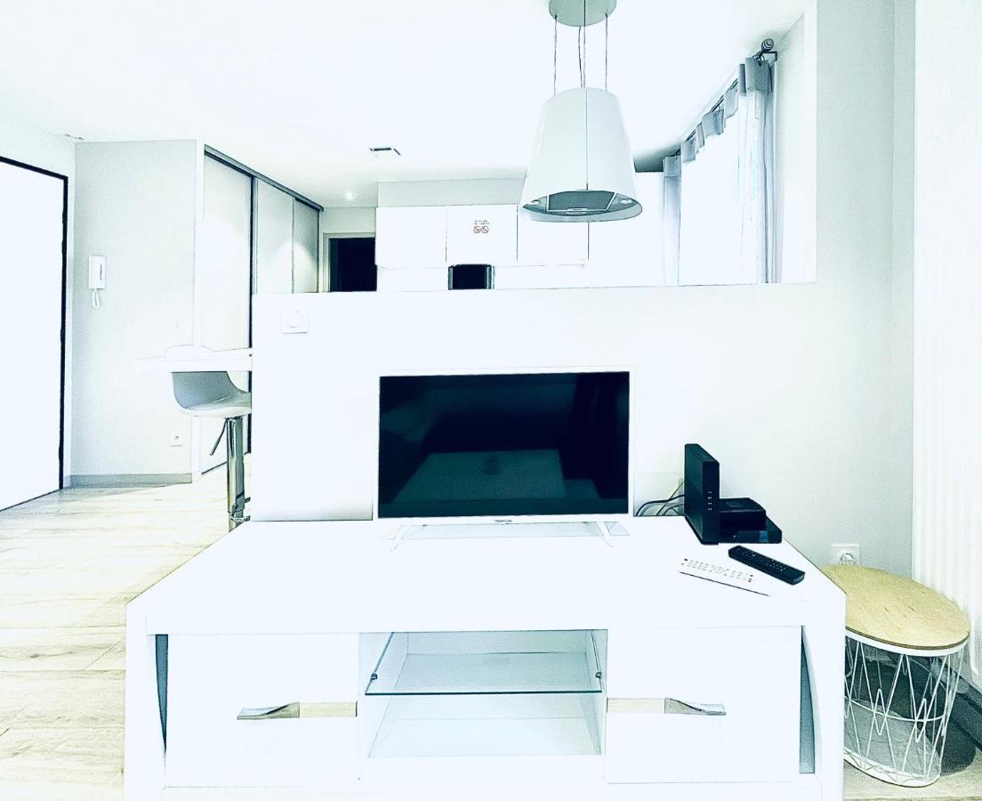 Le White Cosy A 5 Minutes Du Lac Avec Parking Privatif Gratuit Аннесі Екстер'єр фото