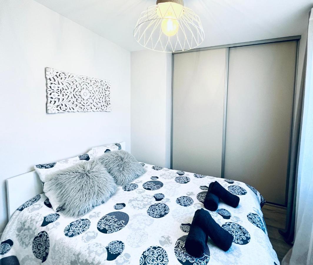 Le White Cosy A 5 Minutes Du Lac Avec Parking Privatif Gratuit Аннесі Екстер'єр фото